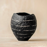 Dry Vase with Lines
